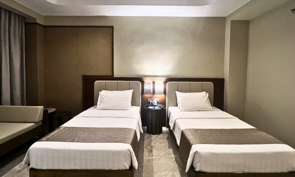 East Wing Grand Deluxe Twin